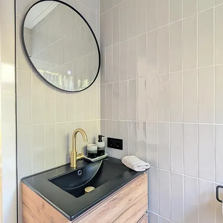 Crash'nstay - 't Spoorhuys Dom wakacyjny Waalwijk