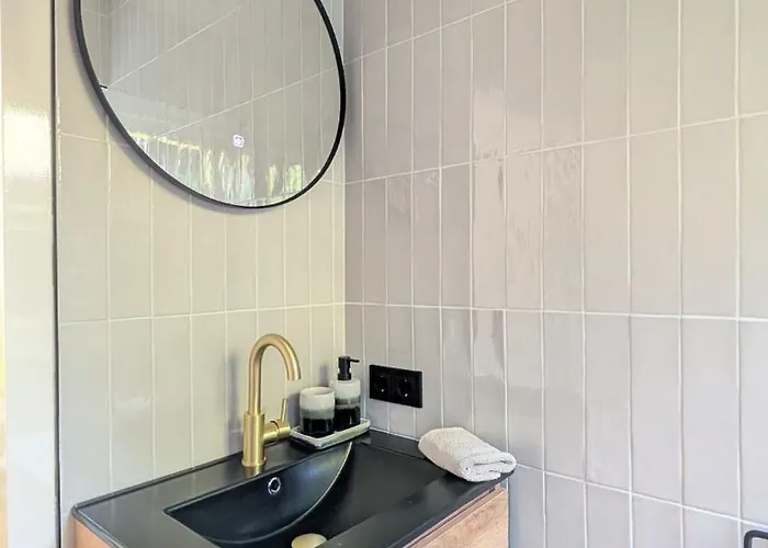 Crash'nstay - 't Spoorhuys Hébergement de vacances Waalwijk